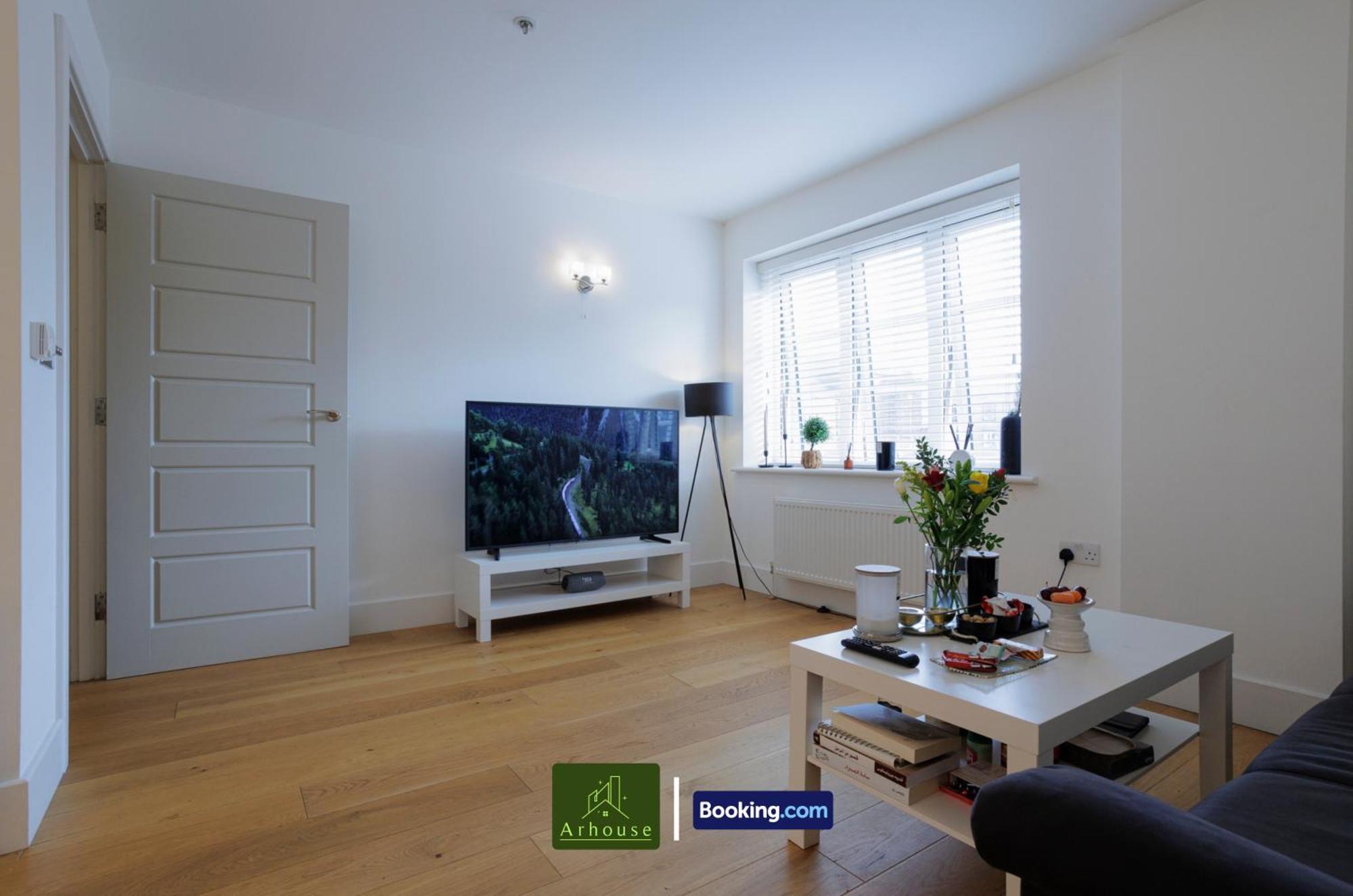 One Bedroom Apartment By Arhouse Apartments Short Lets & Serviced Accommodation Kingston With Free Wifi Kingston upon Thames (Greater London) Exterior foto