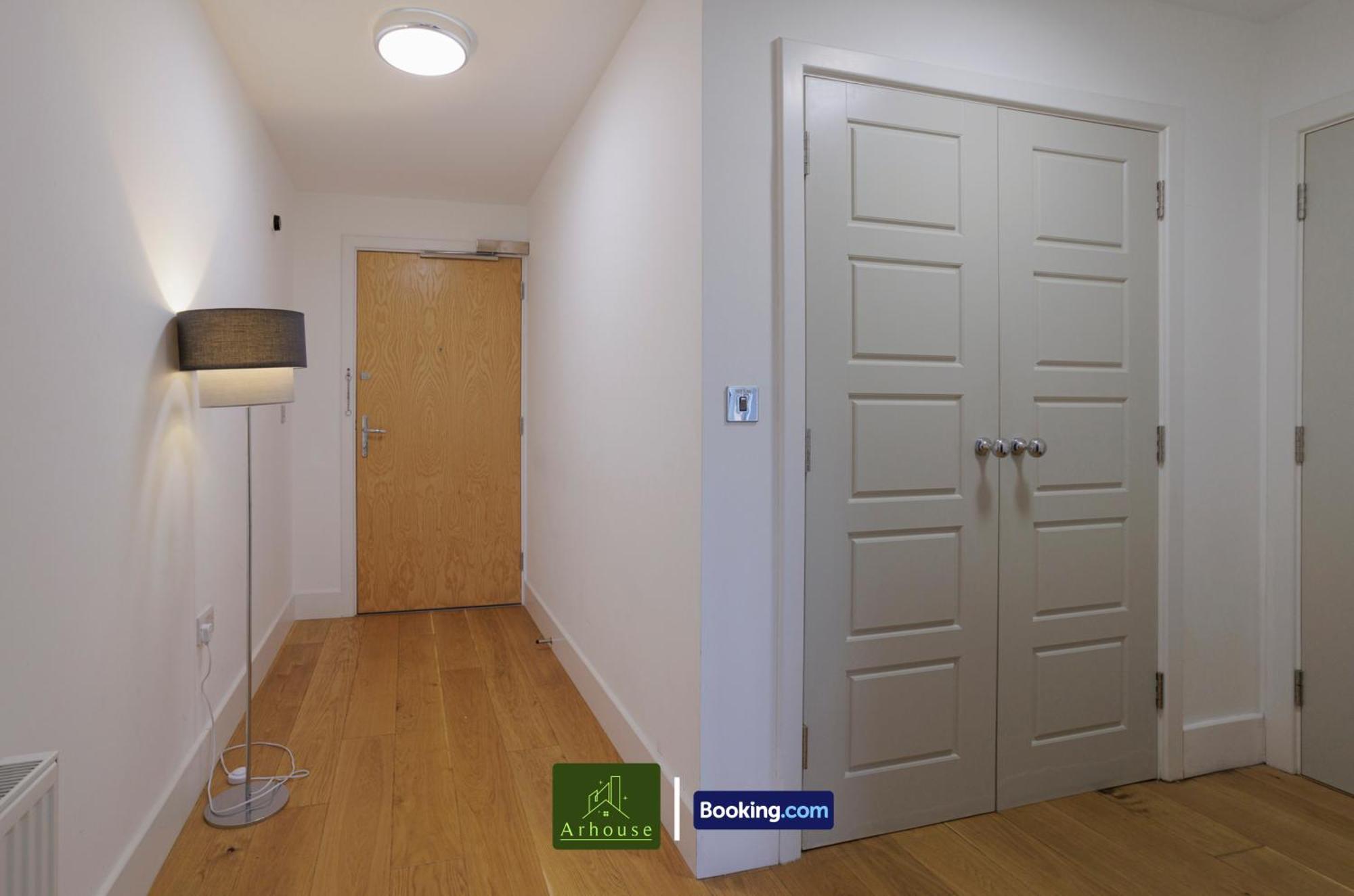 One Bedroom Apartment By Arhouse Apartments Short Lets & Serviced Accommodation Kingston With Free Wifi Kingston upon Thames (Greater London) Exterior foto