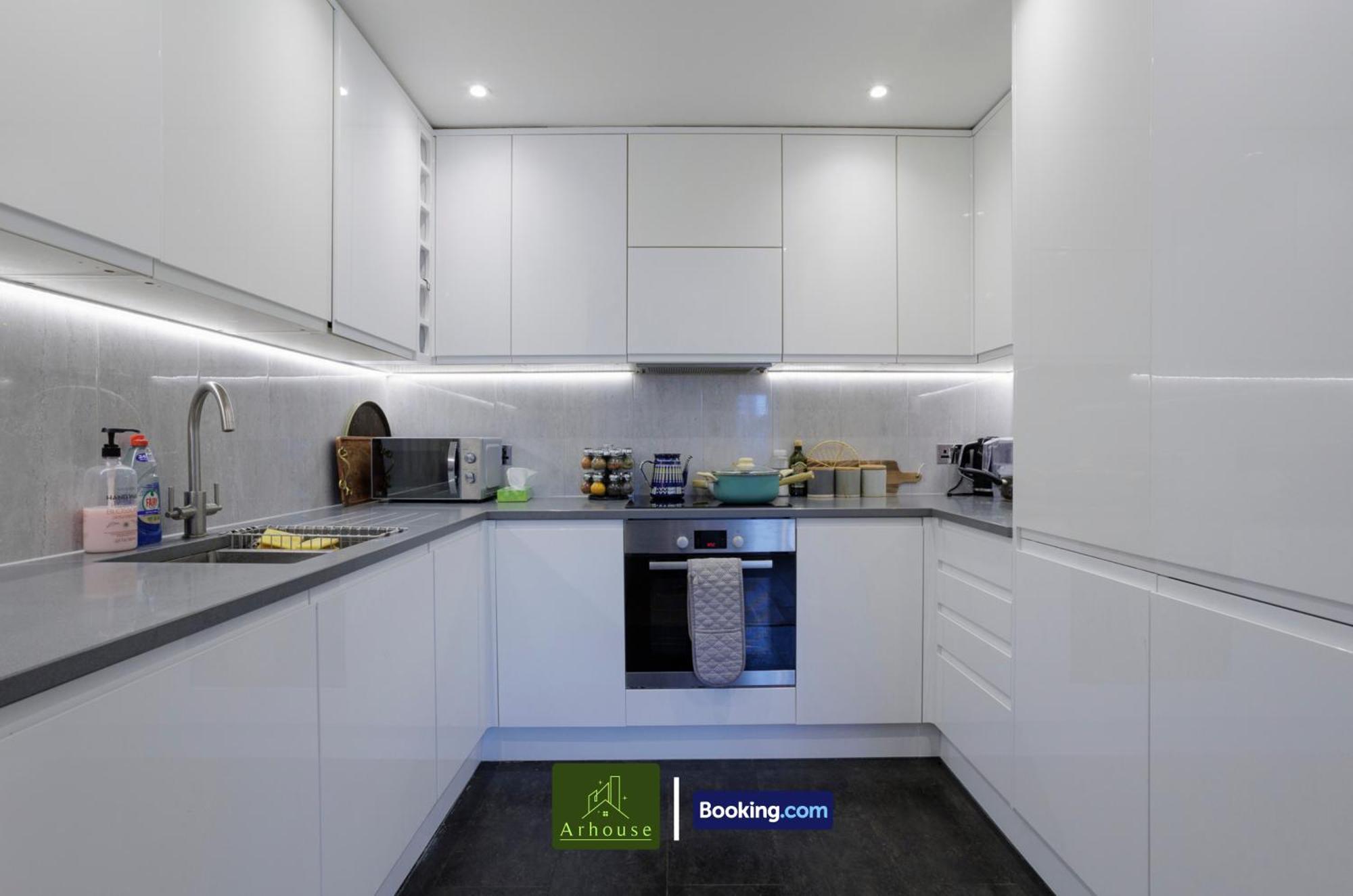 One Bedroom Apartment By Arhouse Apartments Short Lets & Serviced Accommodation Kingston With Free Wifi Kingston upon Thames (Greater London) Exterior foto