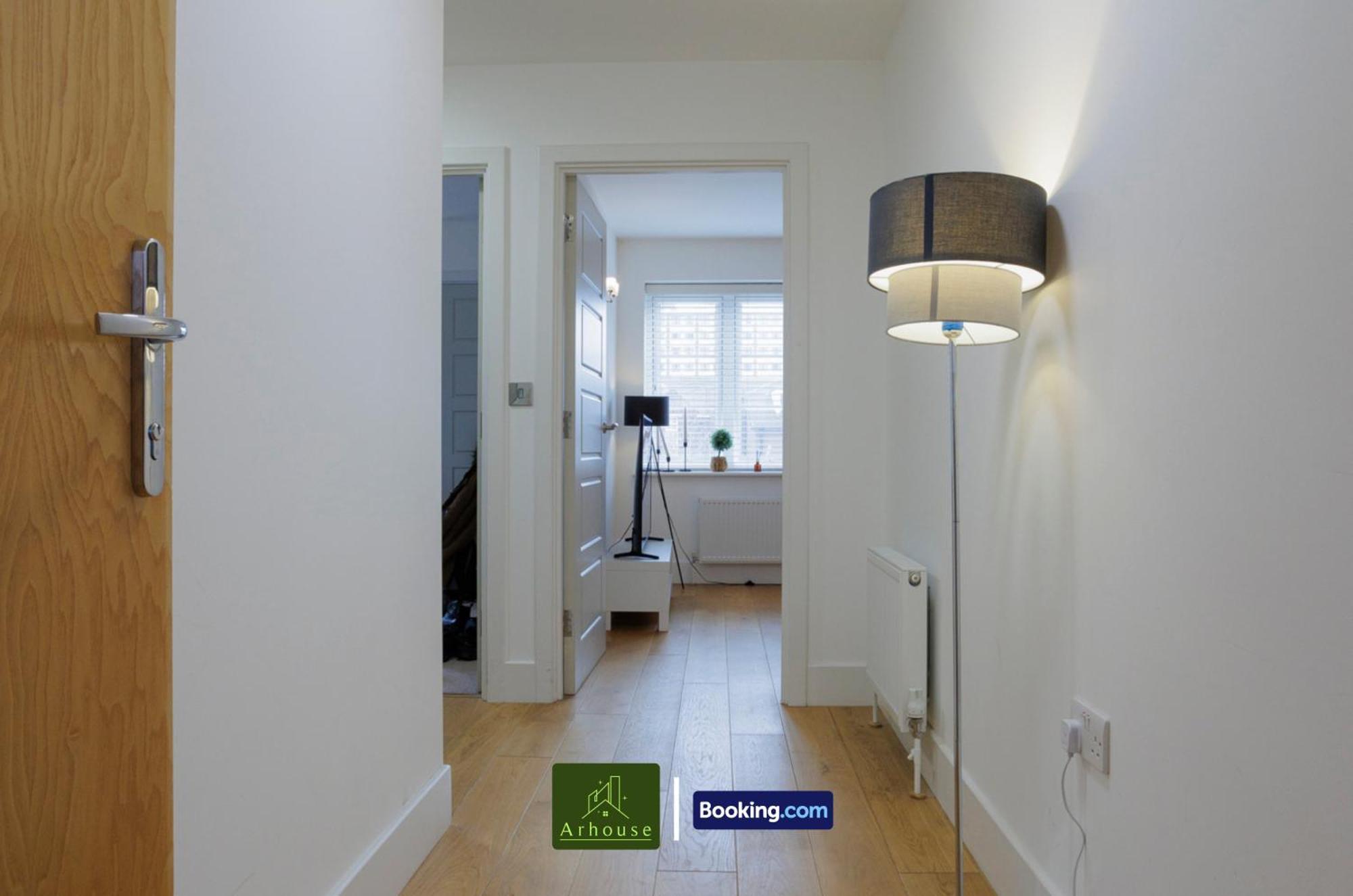 One Bedroom Apartment By Arhouse Apartments Short Lets & Serviced Accommodation Kingston With Free Wifi Kingston upon Thames (Greater London) Exterior foto