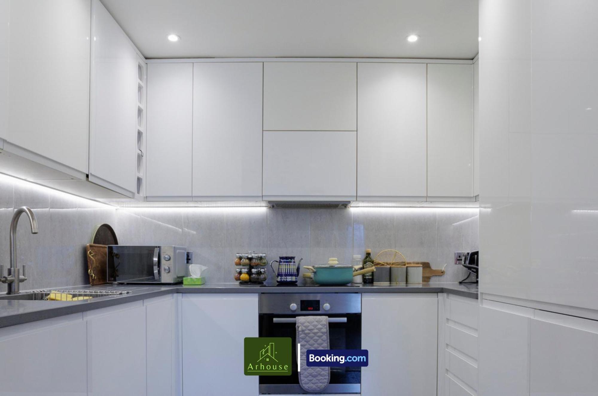 One Bedroom Apartment By Arhouse Apartments Short Lets & Serviced Accommodation Kingston With Free Wifi Kingston upon Thames (Greater London) Exterior foto